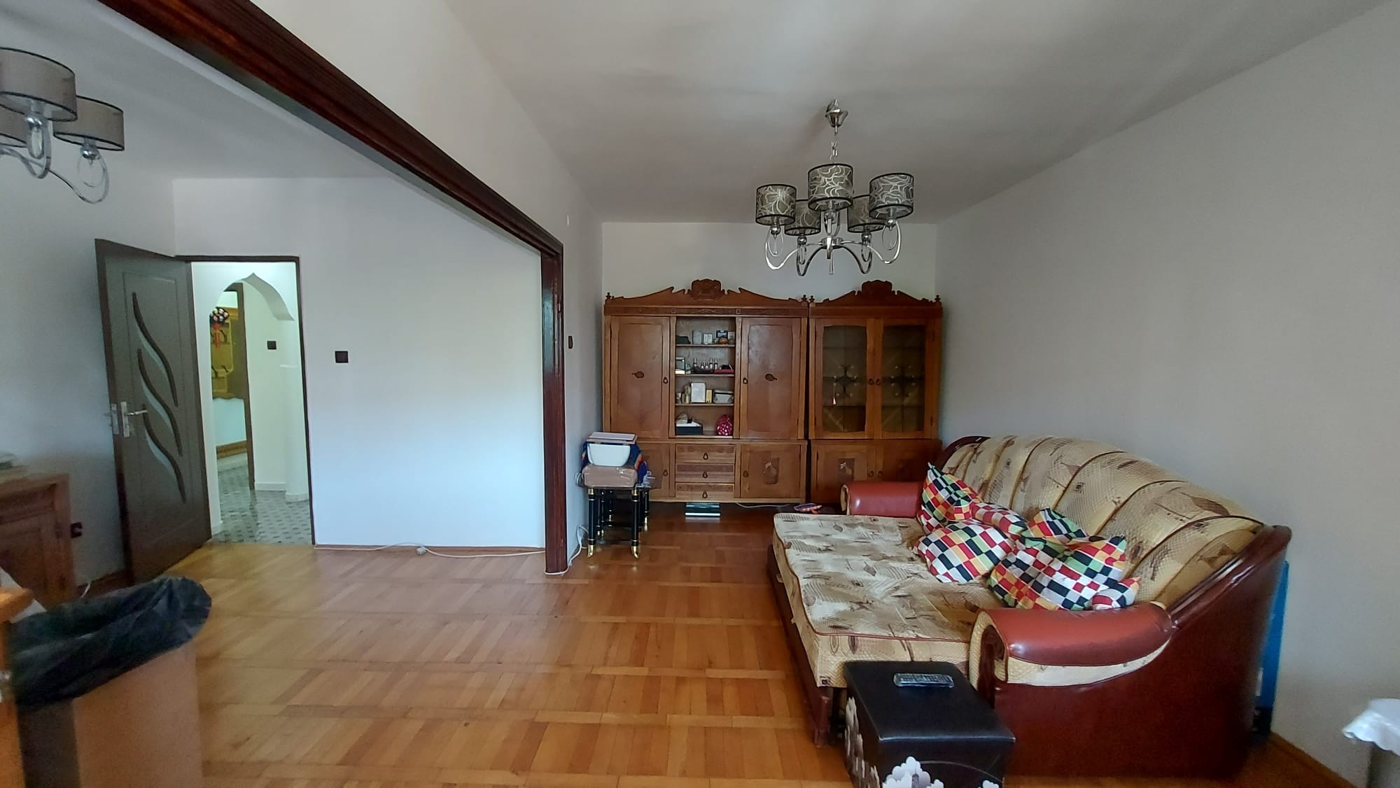 4 cam dec ICF, etaj 1, spatios, liber