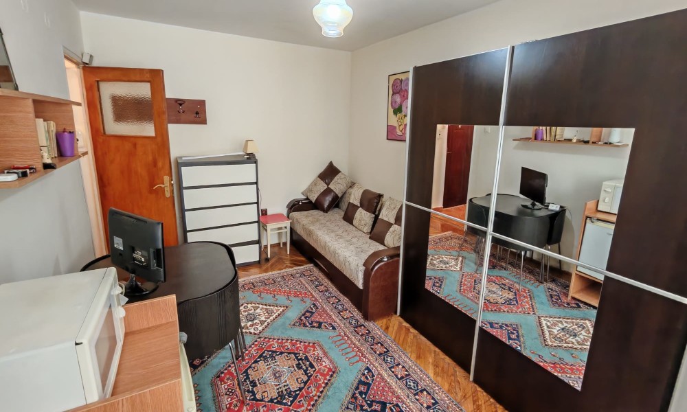 Apartament o camera Micro 19