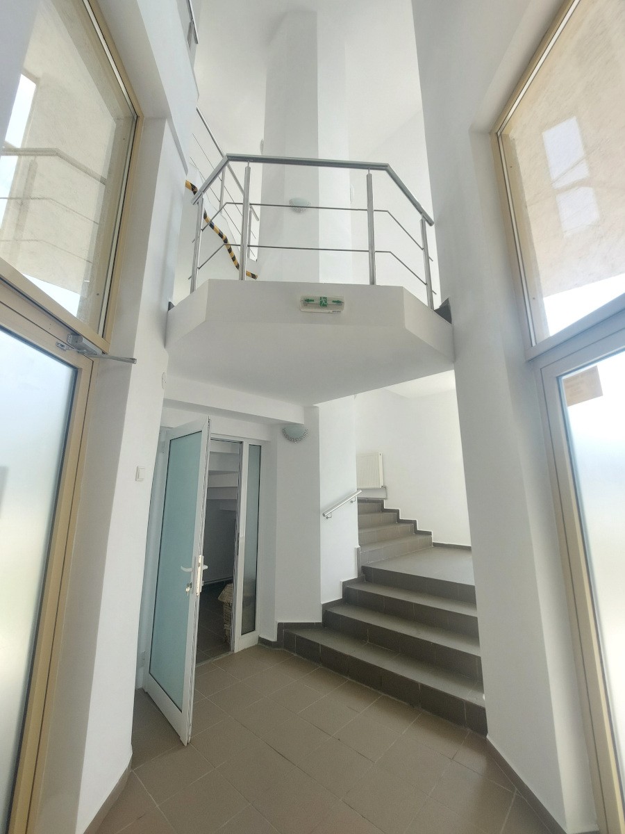 Spatiu comercial de vanzare Ultimul Leu